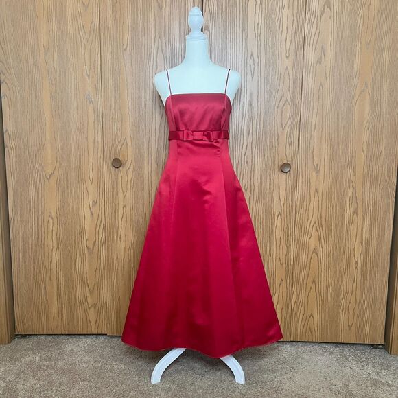 David's Bridal Dress Size 2 Cherry Red Bow Holiday Christmas Party Prom Formal - Picture 2 of 12